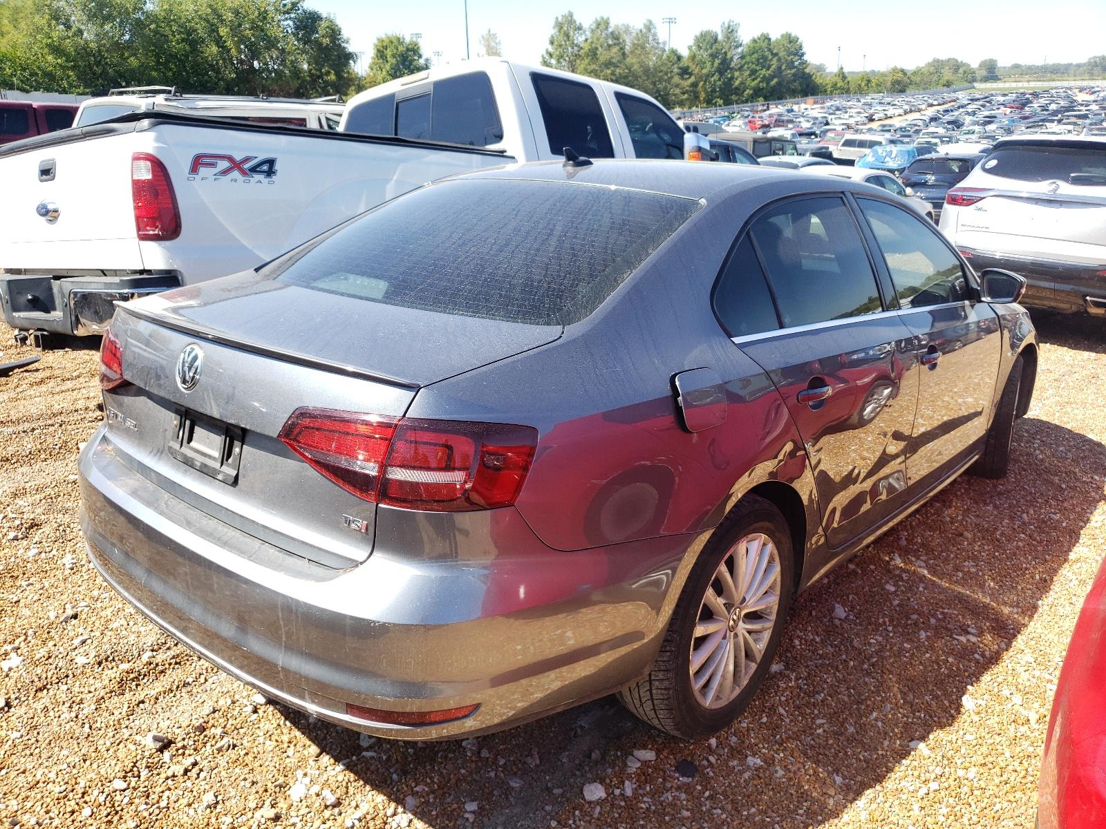 2016 Volkswagen Jetta Sel - Фото 4