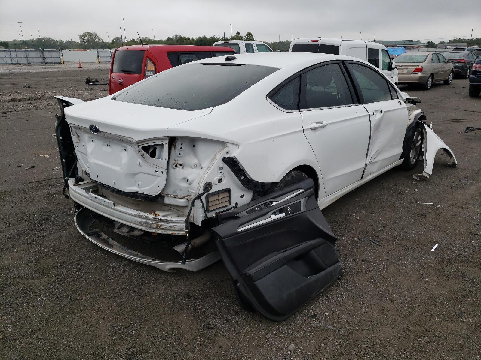 2016 Ford Fusion Se - Фото 4