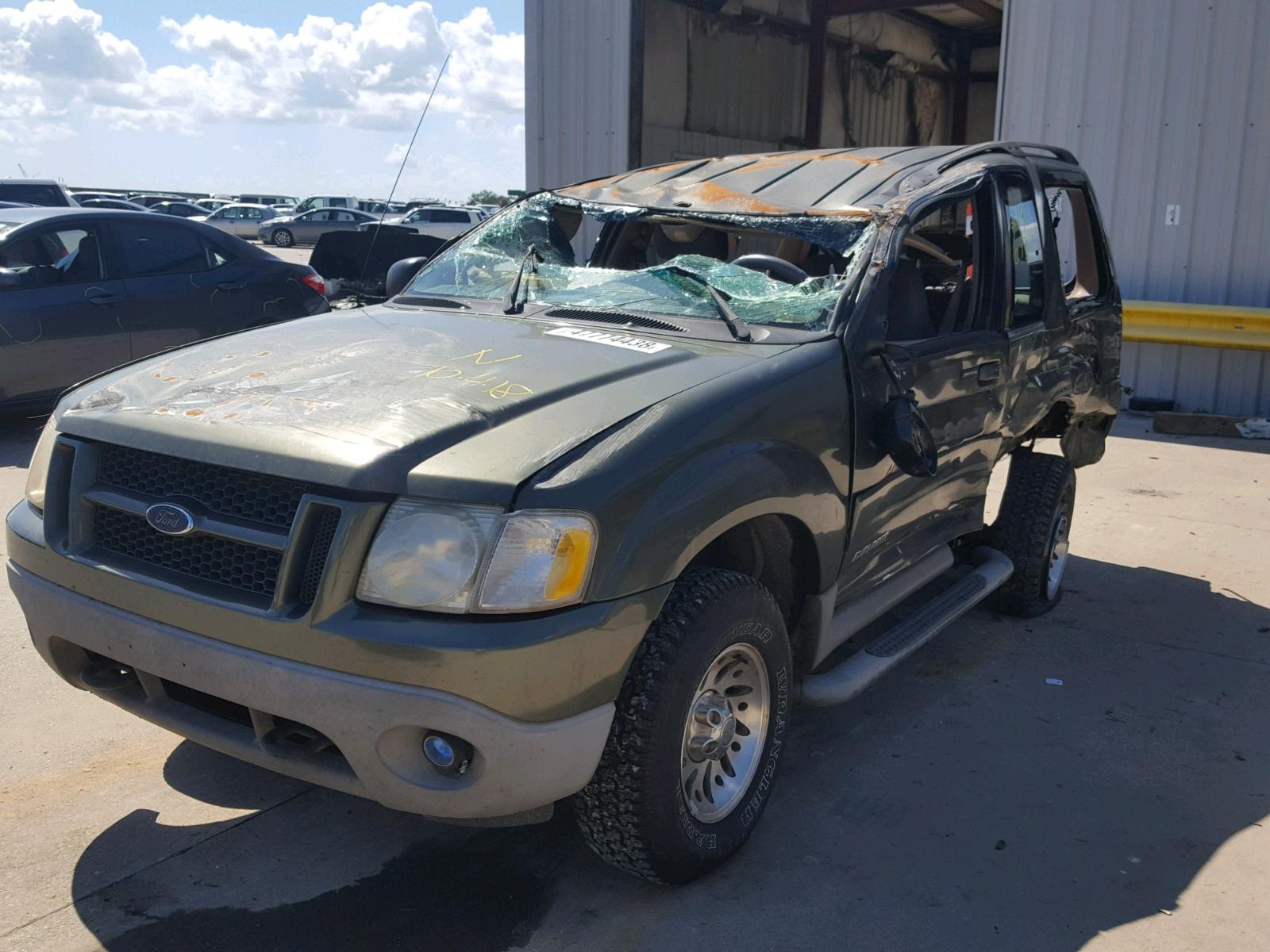 2001 Ford Explorer Sport - Фото 2