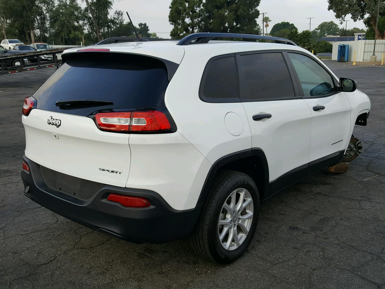 2017 Jeep Cherokee Sport - Image 4