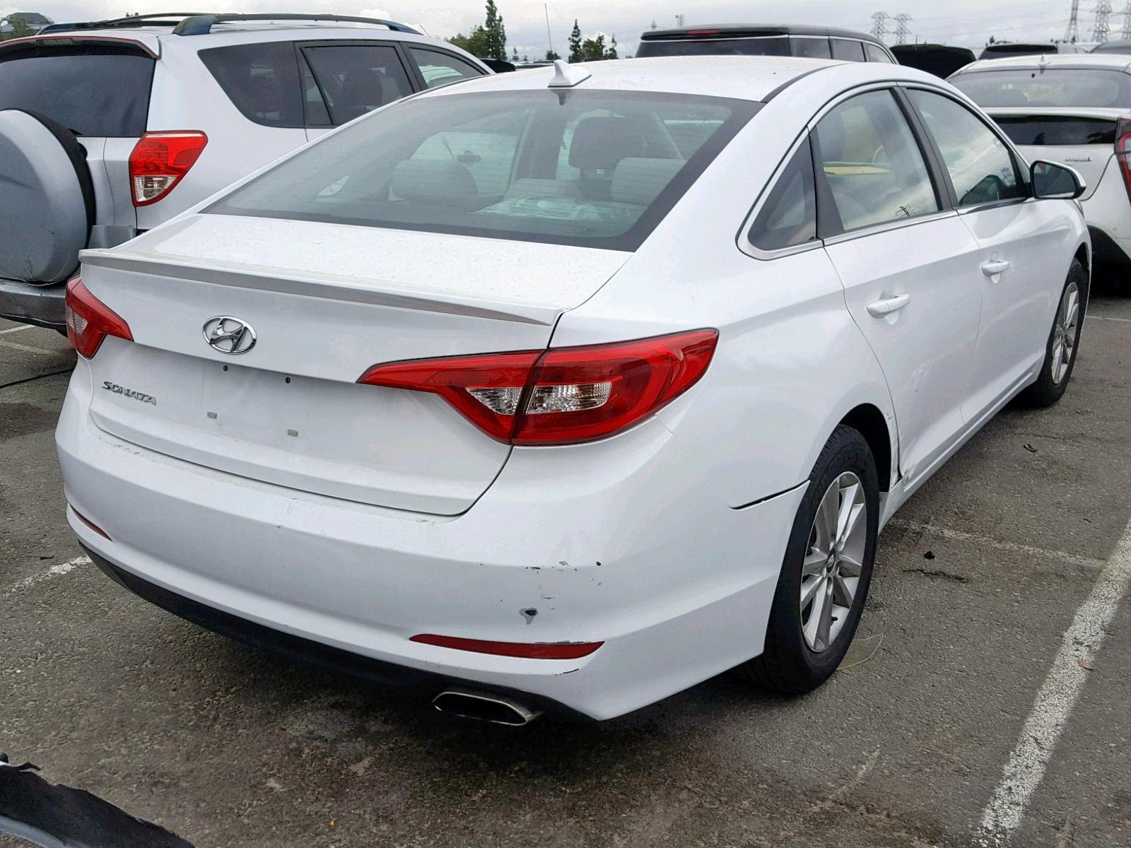 2017 Hyundai Sonata Se - Фото 4