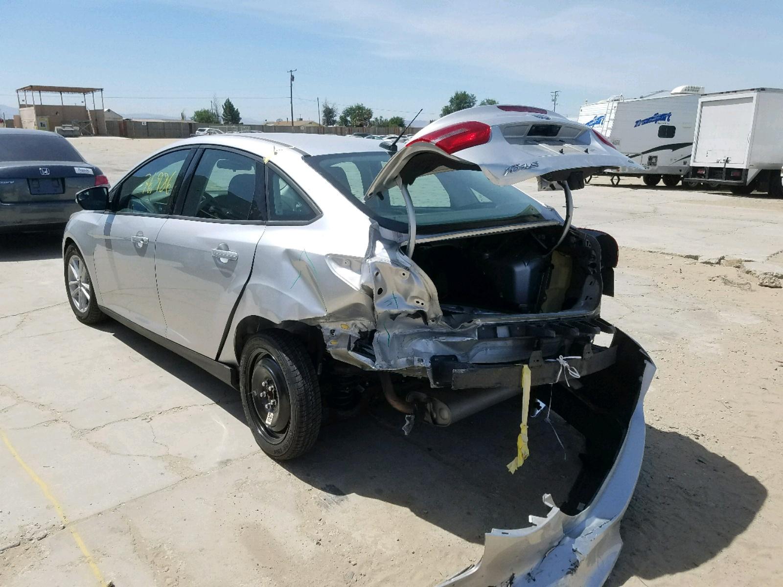 2017 Ford Focus Se - Image 3