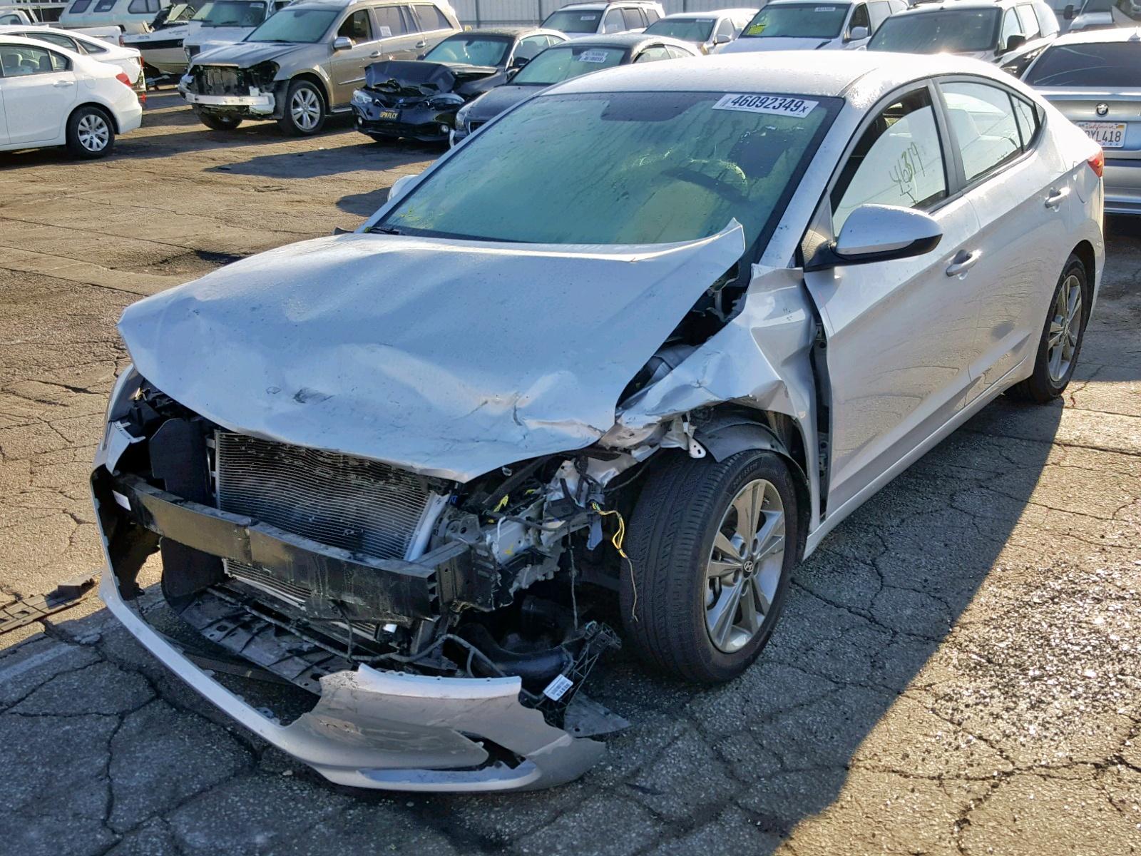 2018 Hyundai Elantra Sel - Фото 2