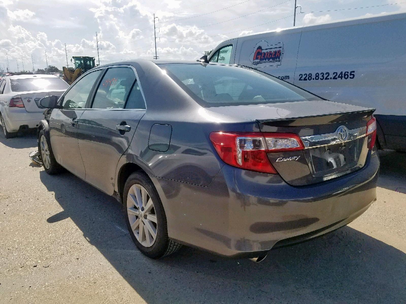 2012 Toyota Camry Se - Фото 3