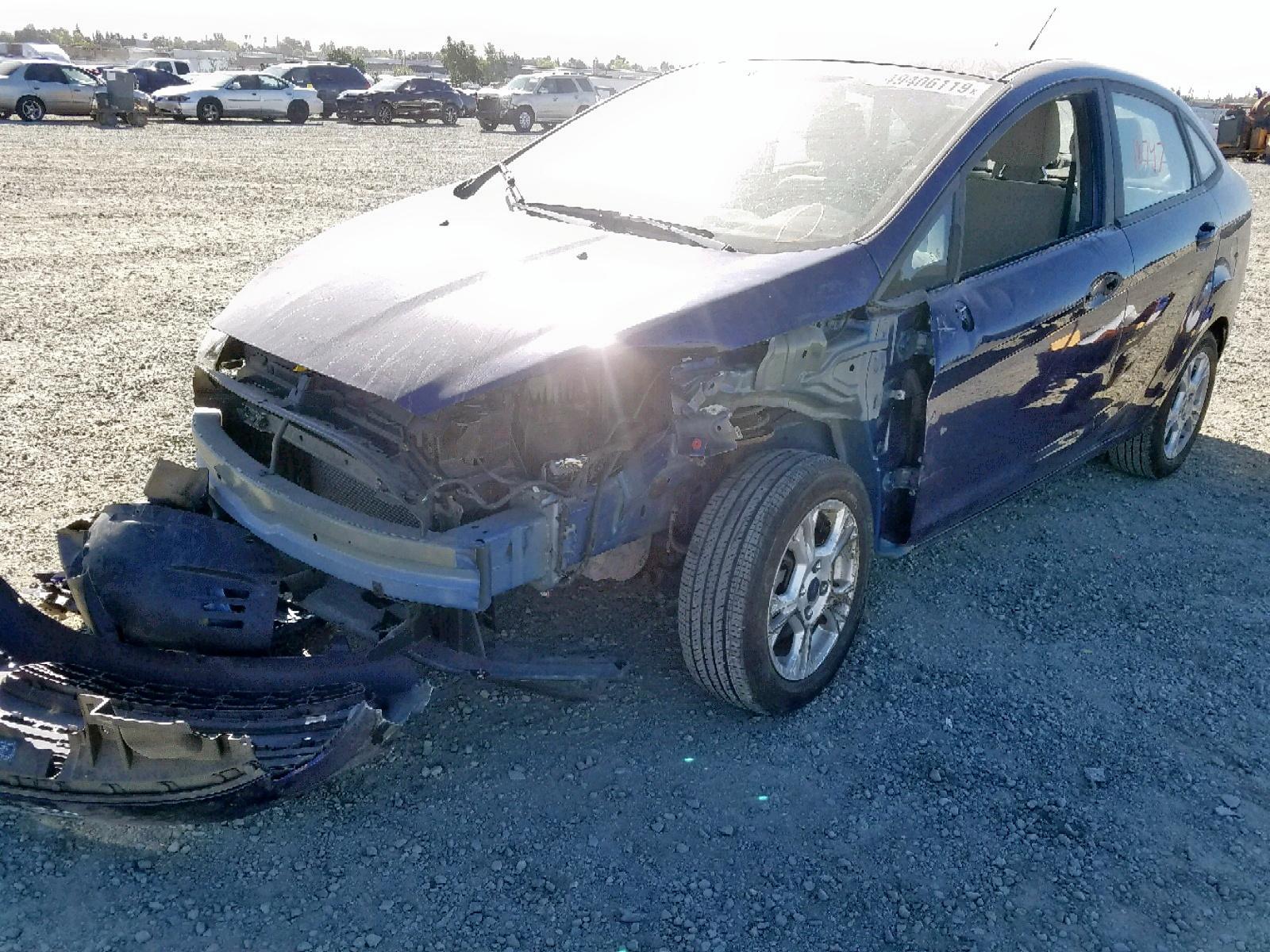 2016 Ford Fiesta Se - Image 2