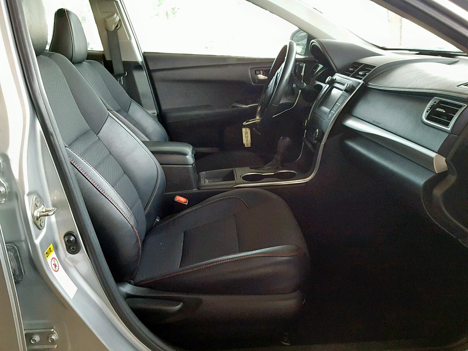 2017 Toyota Camry Le - Image 5
