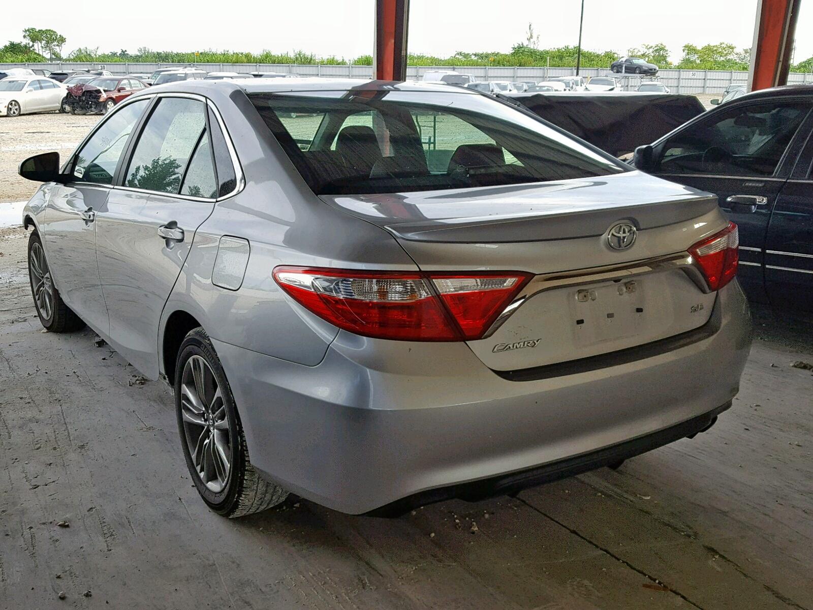 2017 Toyota Camry Le - Image 3