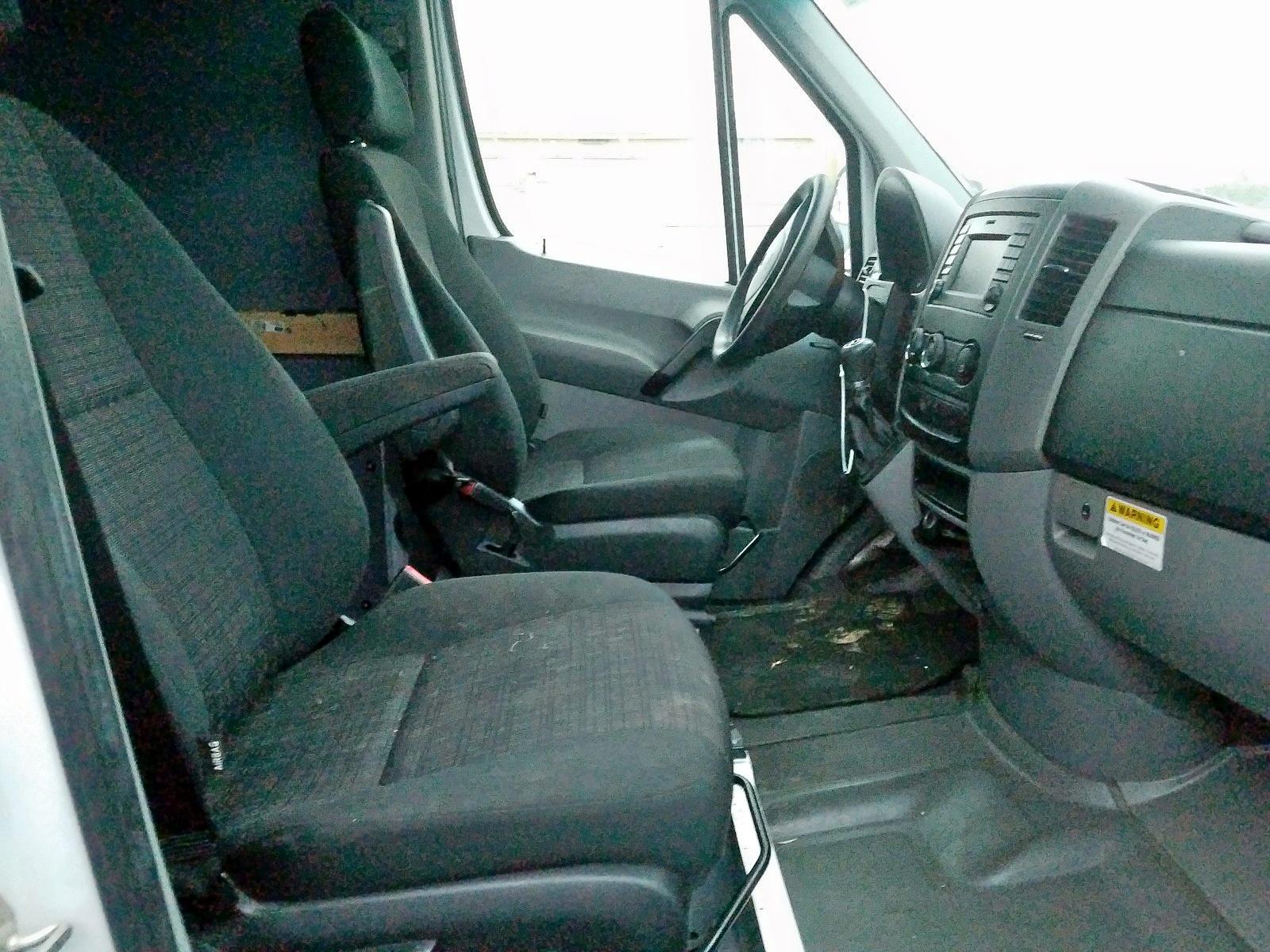 2016 Mercedes-Benz Sprinter 2500 - Image 5