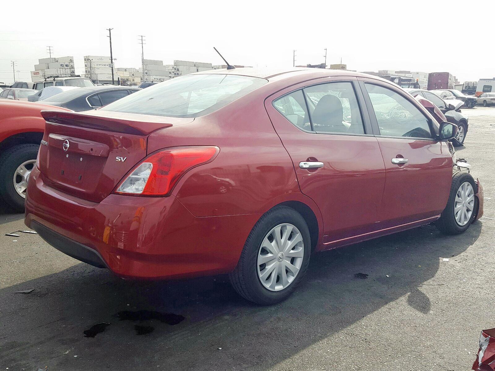 2018 Nissan Versa S - Фото 4