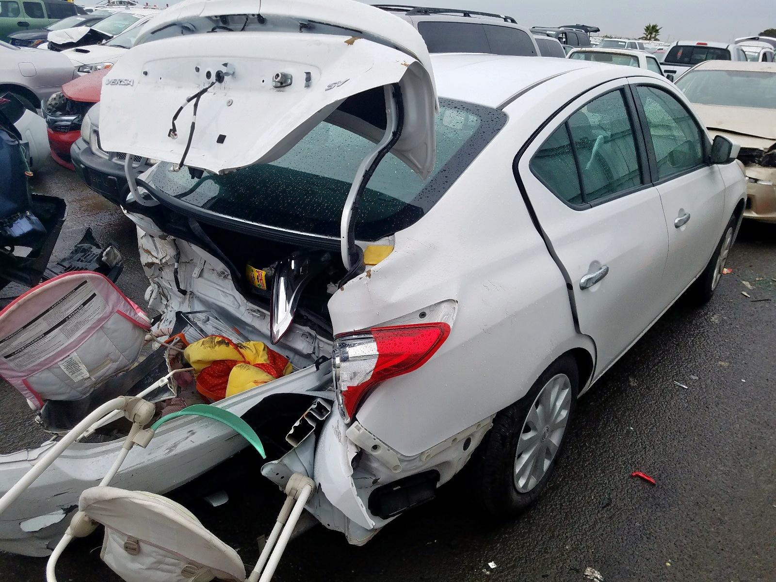 2018 Nissan Versa S - Фото 4