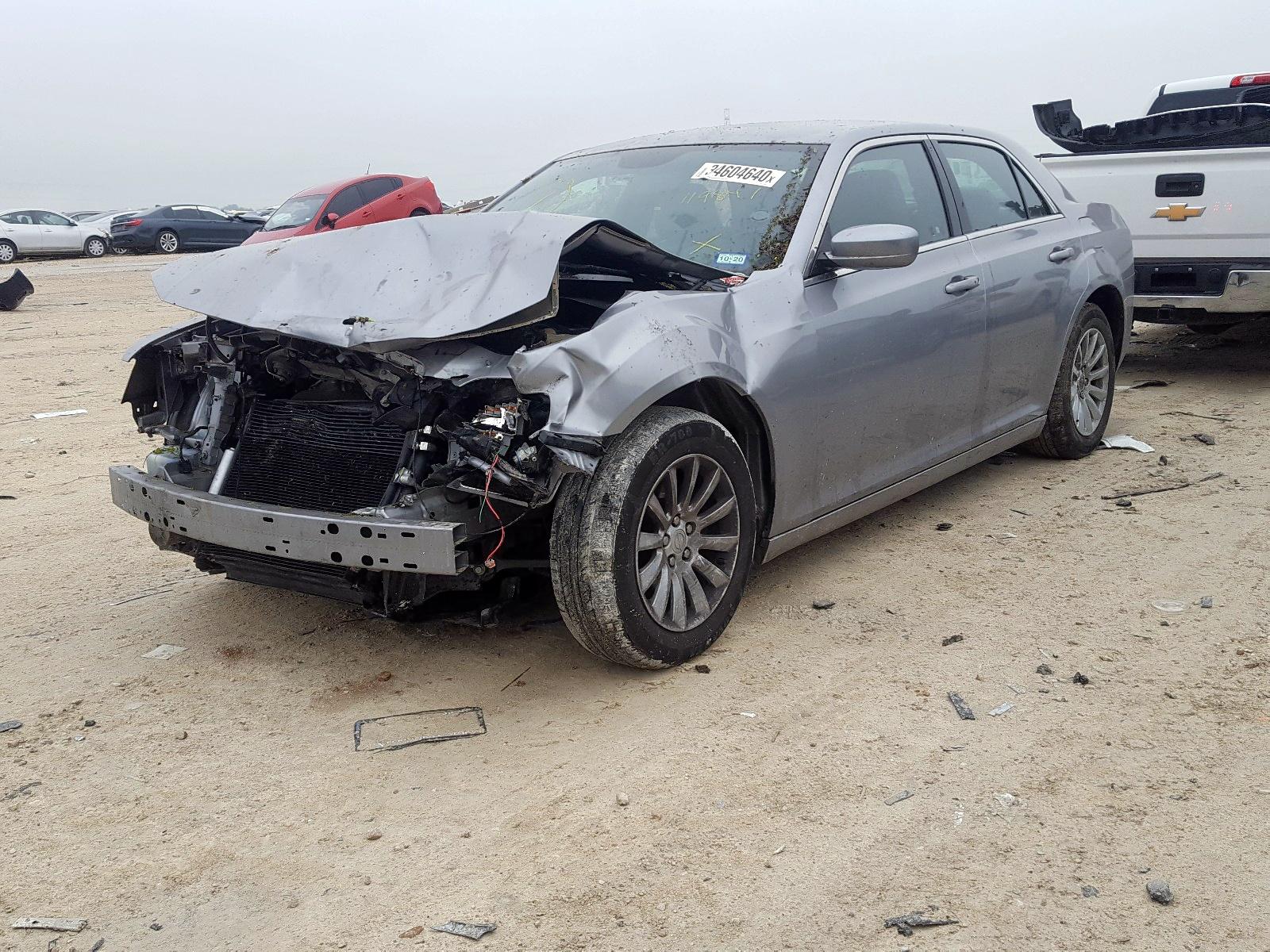 2014 Chrysler 300 - Image 2