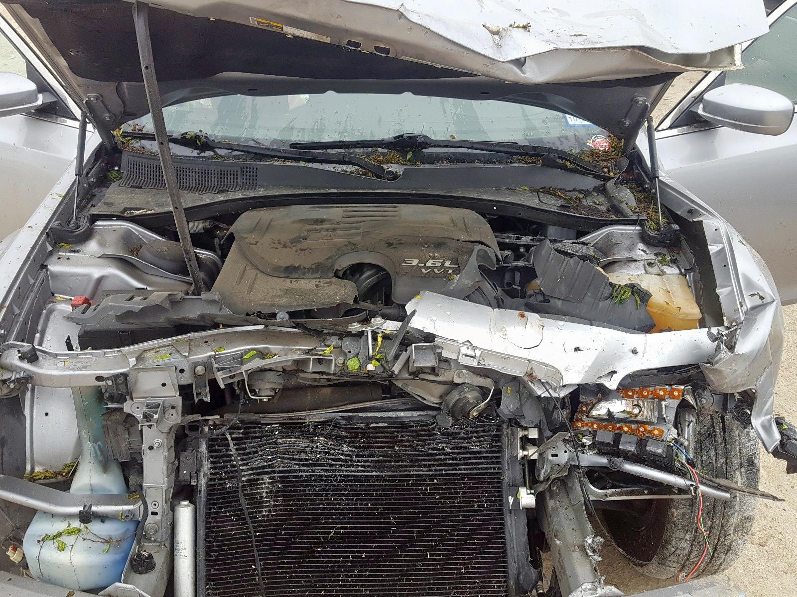 2014 Chrysler 300 - Image 7