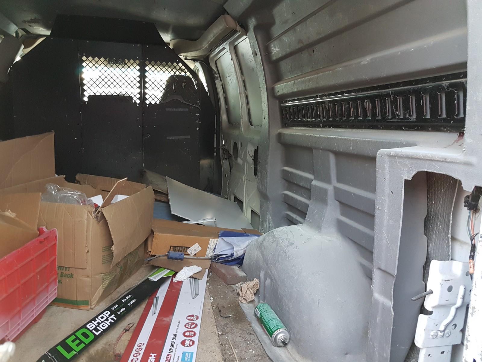 2008 Chevrolet Express G3500 - Image 6