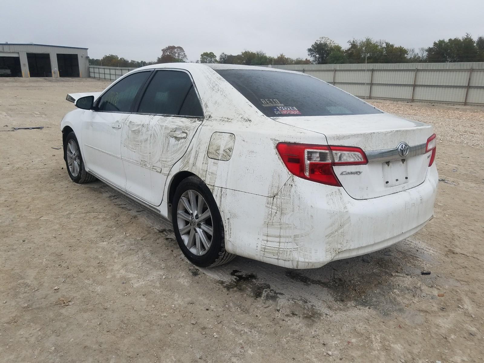 2014 Toyota Camry L - Фото 3