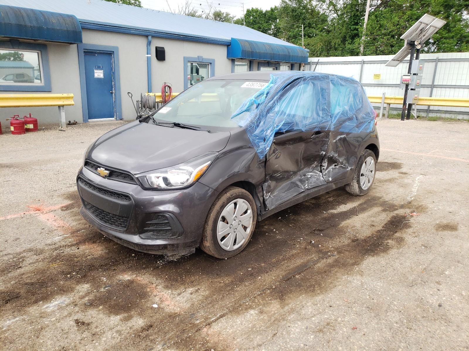 2016 Chevrolet Spark Ls - Фото 2