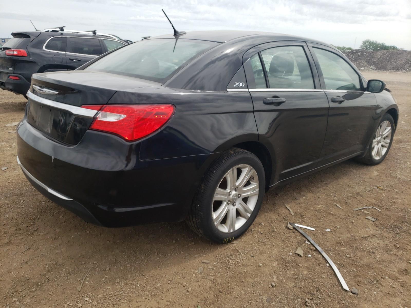 2011 Chrysler 200 Touring - Фото 4