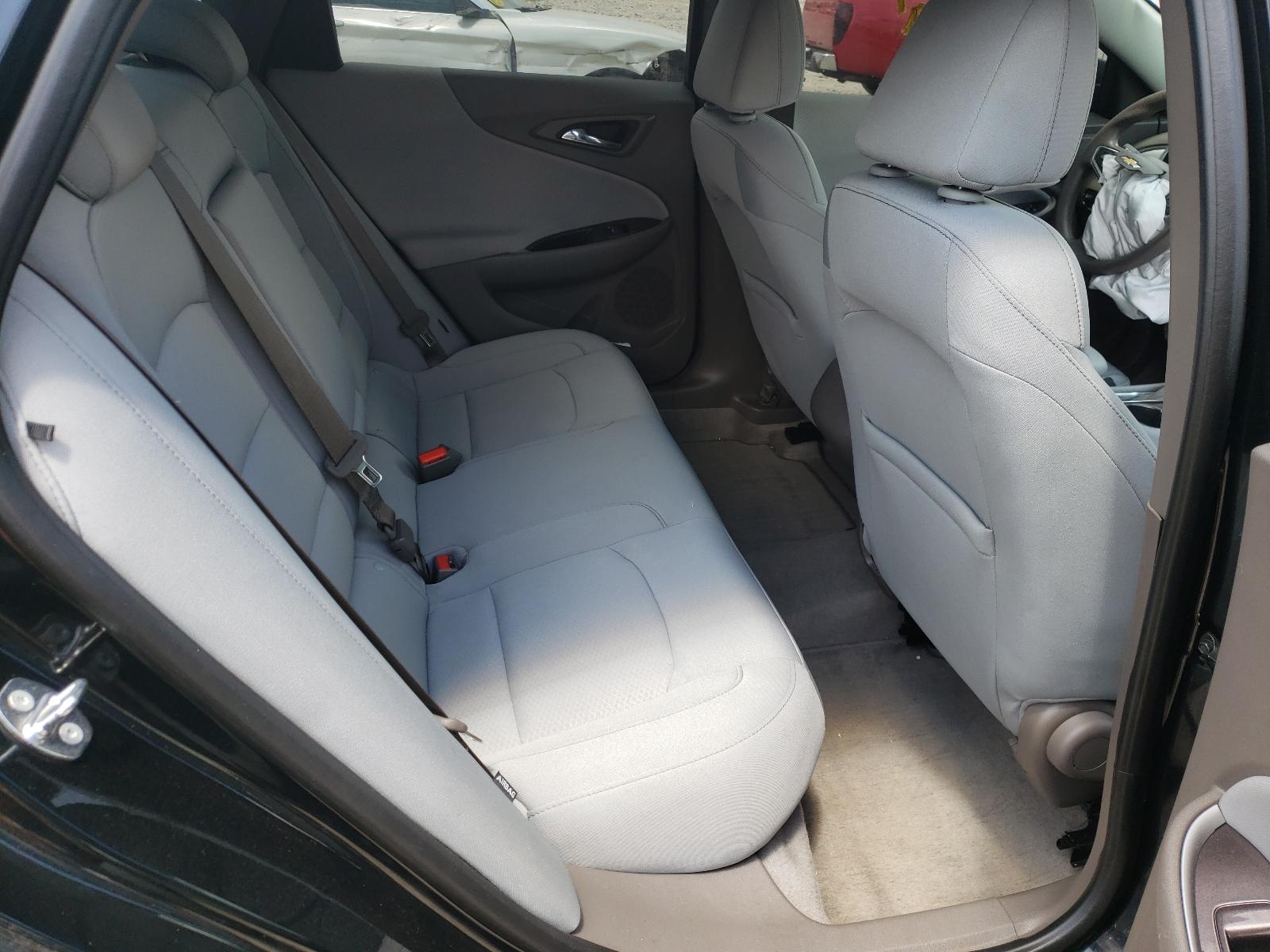 2017 Chevrolet Malibu Ls - Фото 6