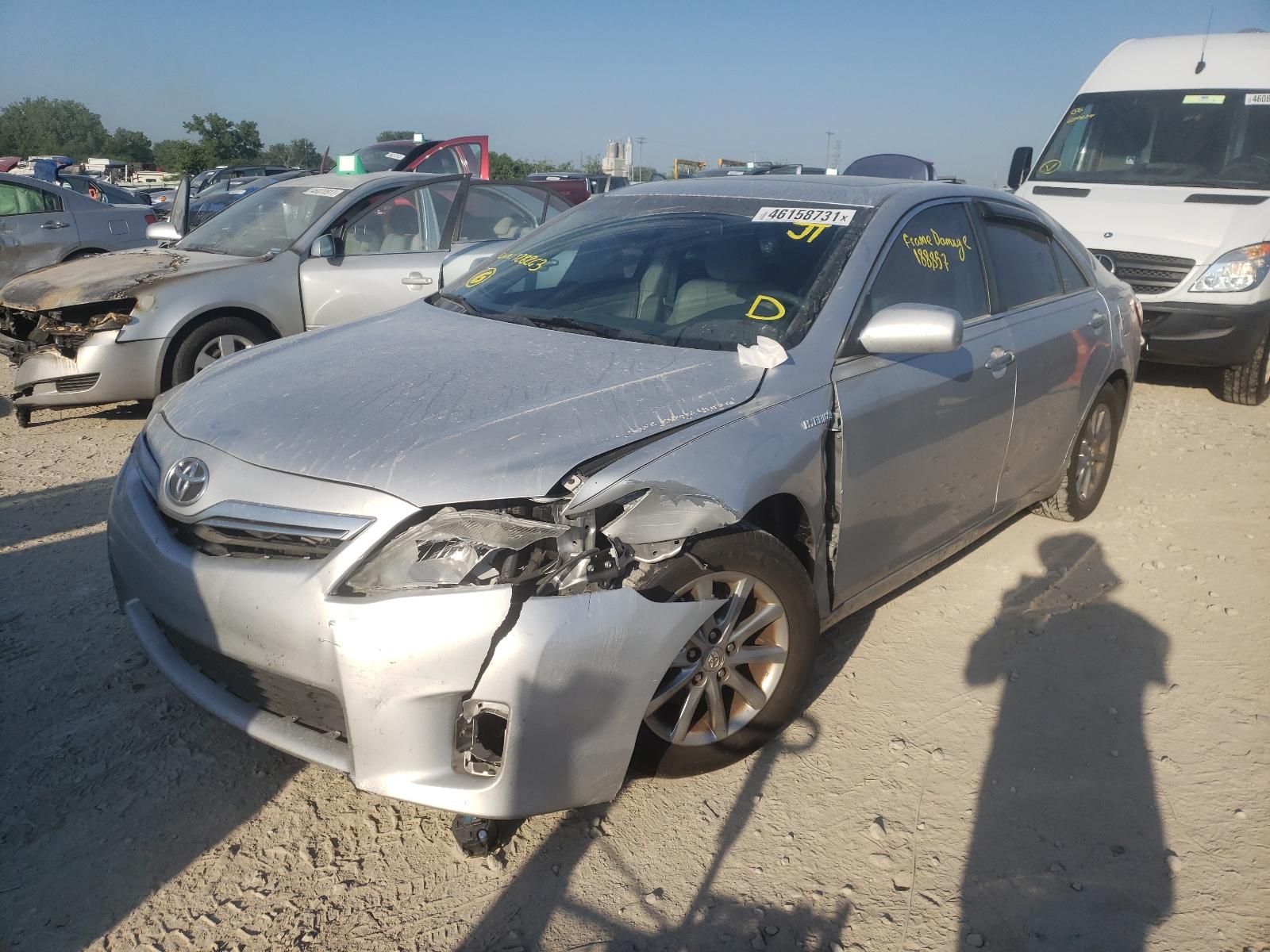 2011 Toyota Camry Hybrid - Фото 2