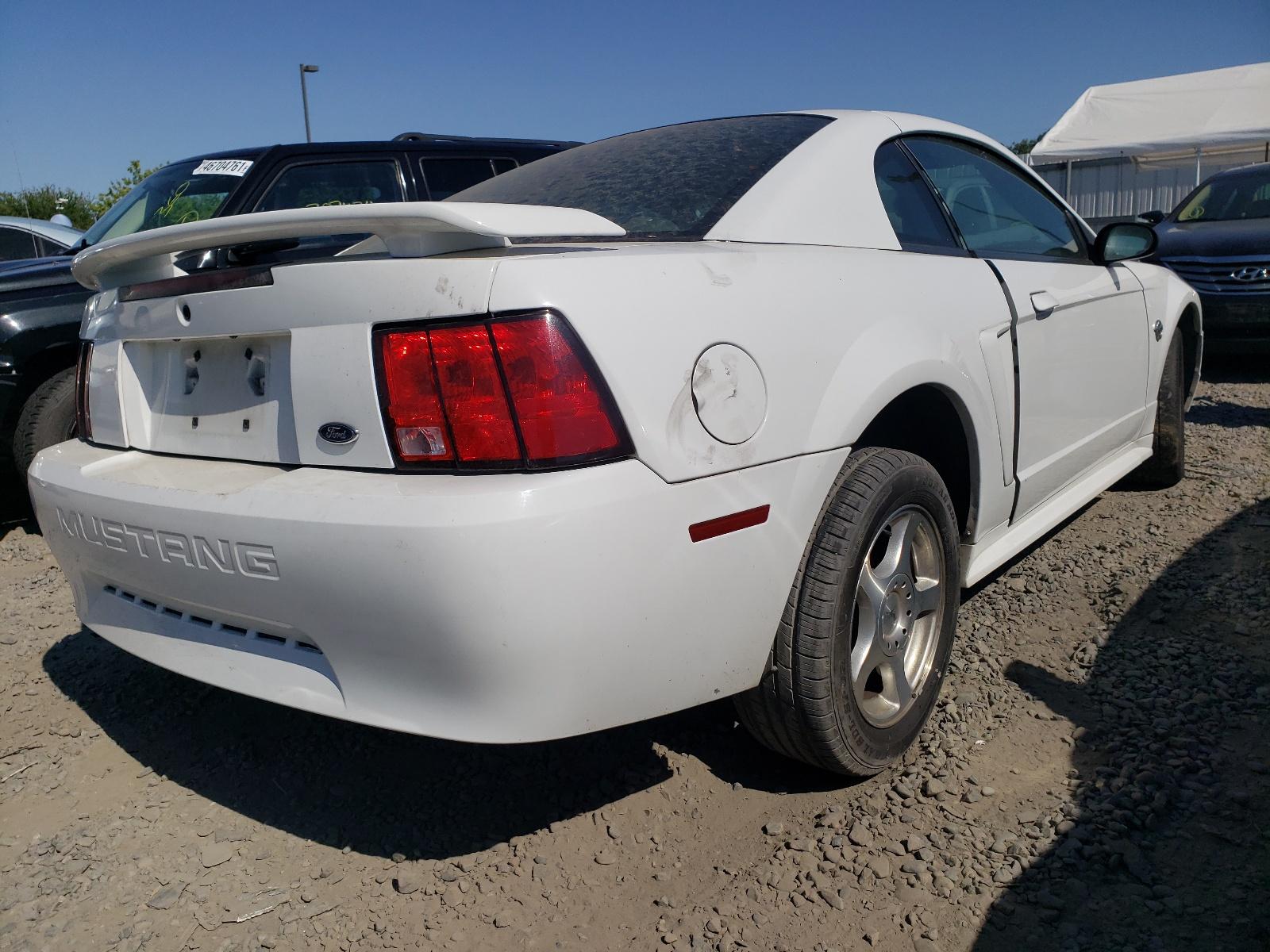 2004 Ford Mustang - Image 4