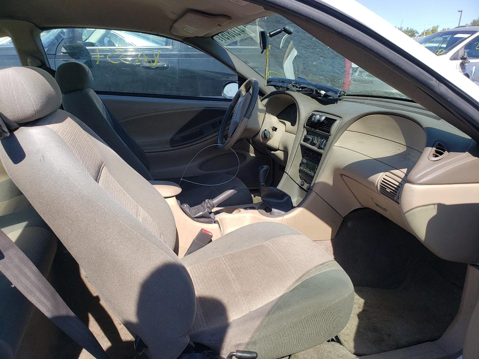 2004 Ford Mustang - Image 5