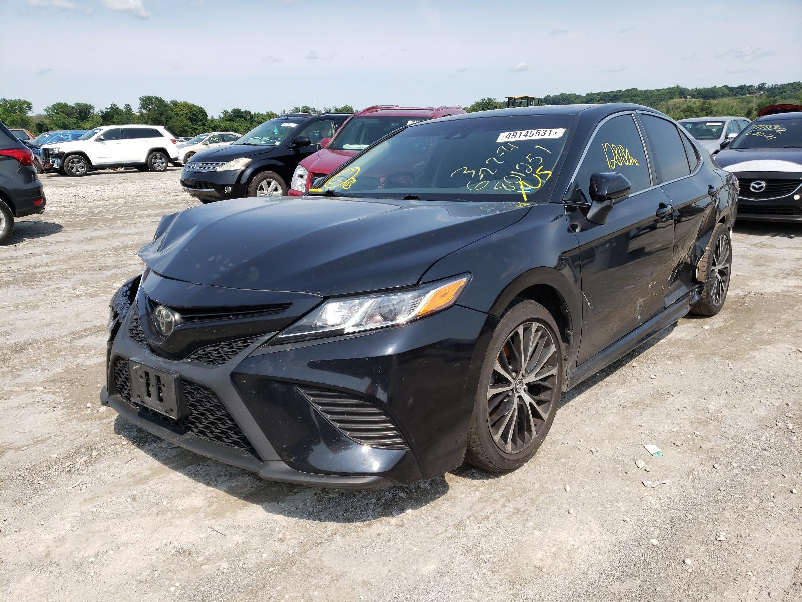 2018 Toyota Camry L - Image 2