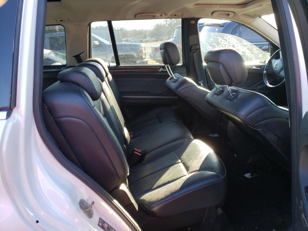 2011 Mercedes-Benz Gl 450 4Matic - Image 6