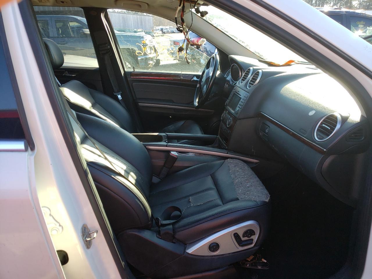 2011 Mercedes-Benz Gl 450 4Matic - Image 5