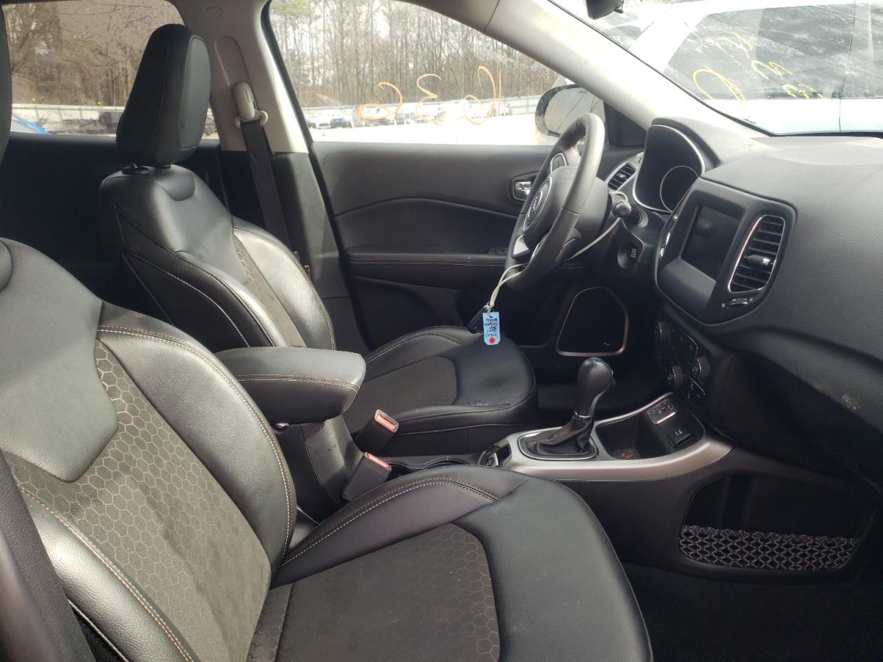 2021 Jeep Compass Latitude - Image 5