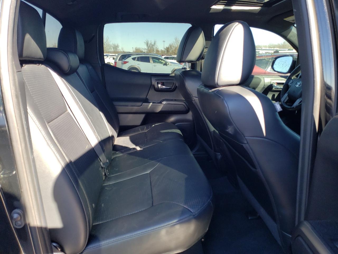 2020 Toyota Tacoma Double Cab - Фото 6