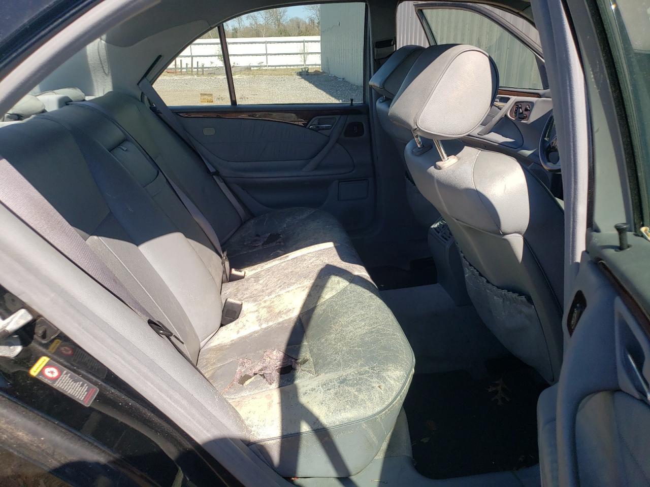 2001 Mercedes-Benz E 320 - Image 6