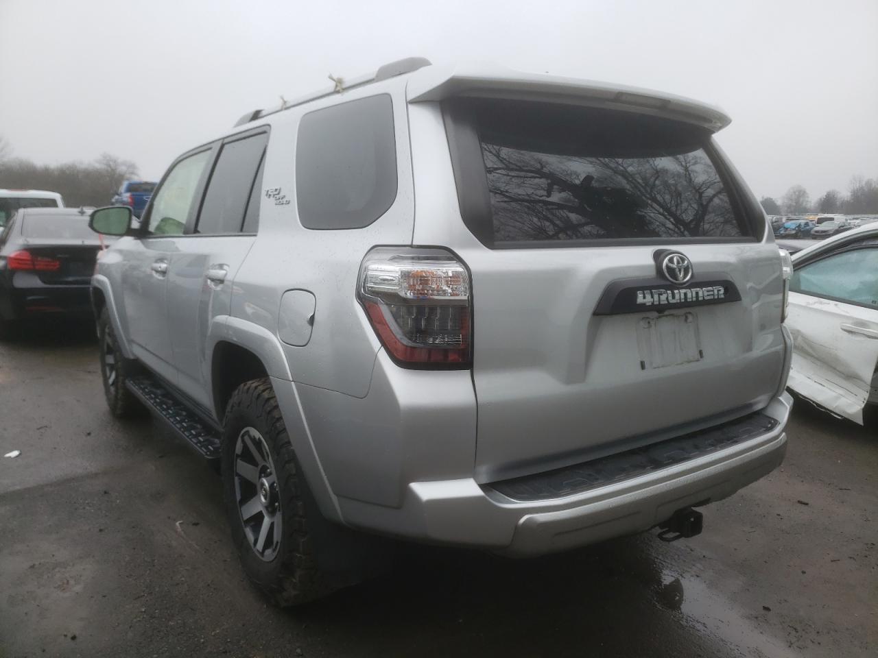 2017 Toyota 4Runner Sr5/Sr5 Premium - Фото 3