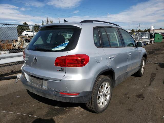 2017 Volkswagen Tiguan S - Фото 4
