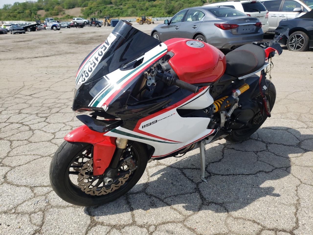 2013 Ducati Superbike 1199 Panigale - Фото 2