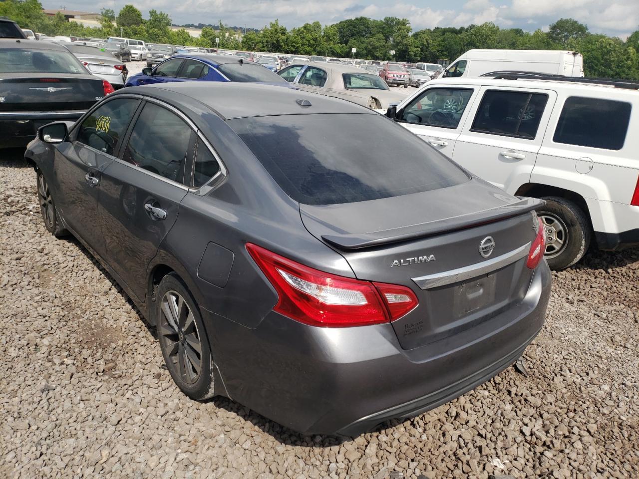 2017 Nissan Altima 2.5 - Фото 3