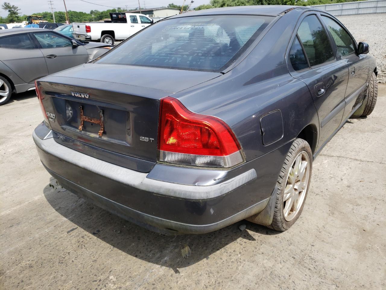 2004 Volvo S60 2.5T - Фото 4