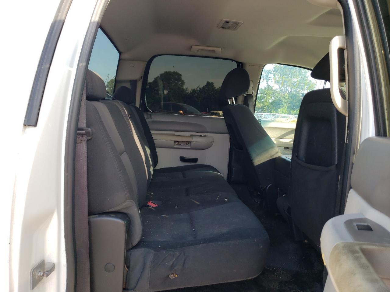 2012 Chevrolet Silverado C2500 Heavy Duty - Фото 6
