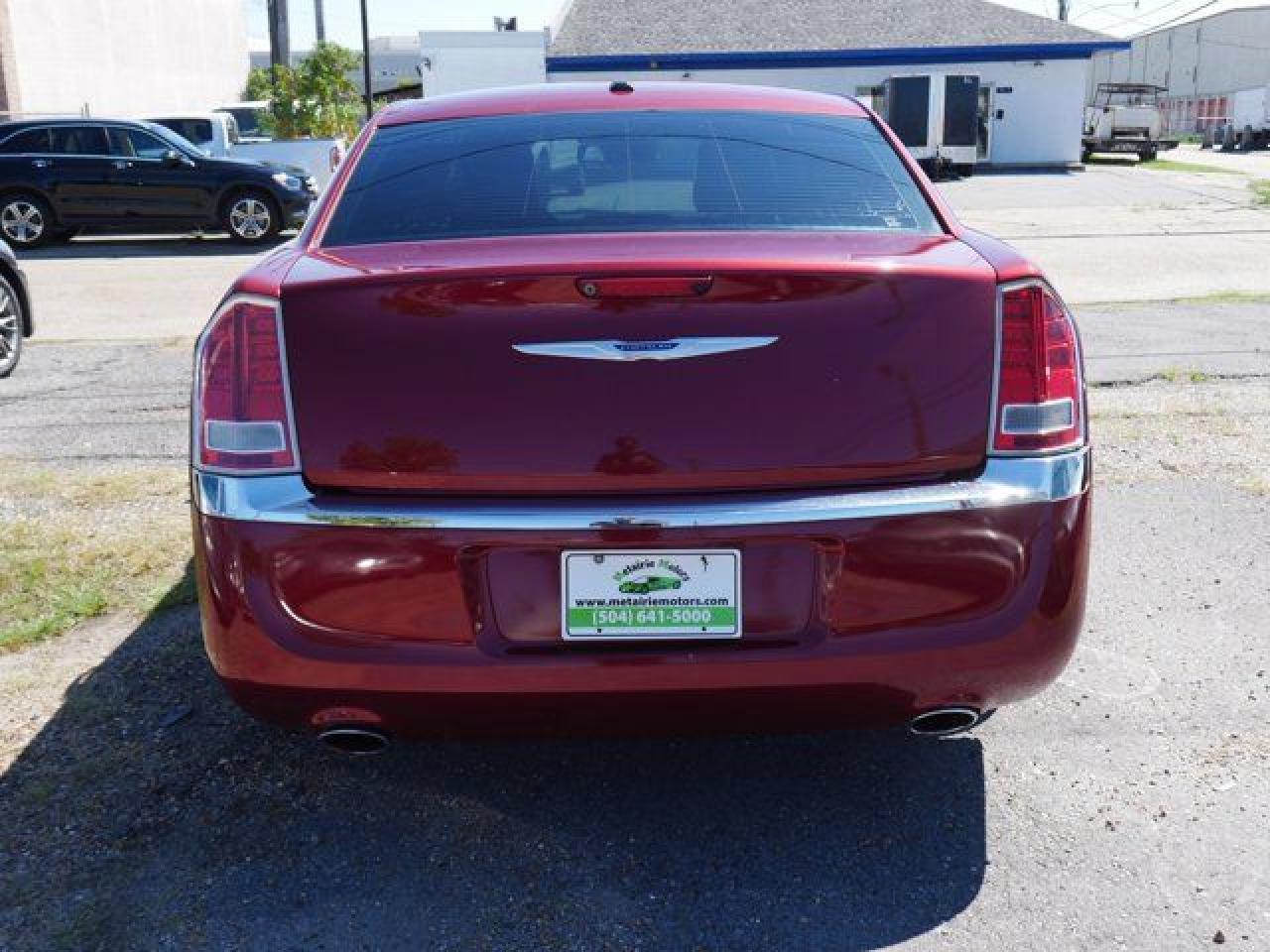 2014 Chrysler 300 - Image 6