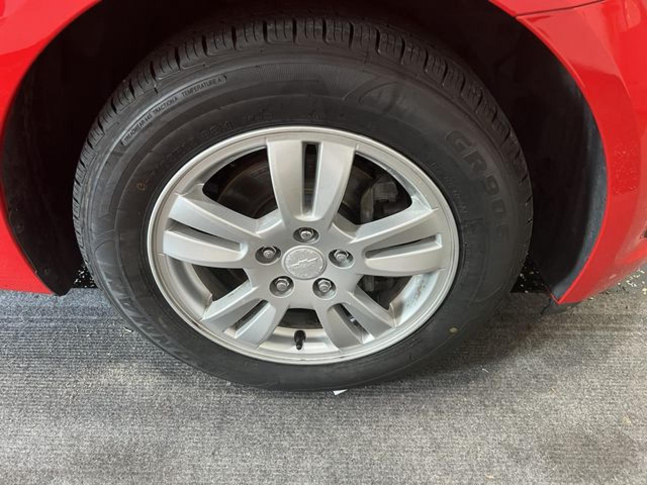 2016 Chevrolet Sonic Lt - Фото 4