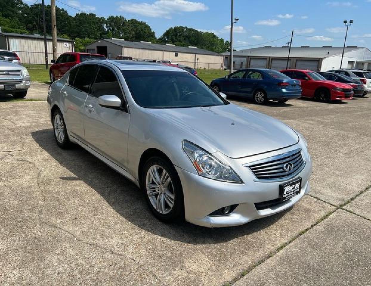 2015 Infiniti Q40 - Фото 4