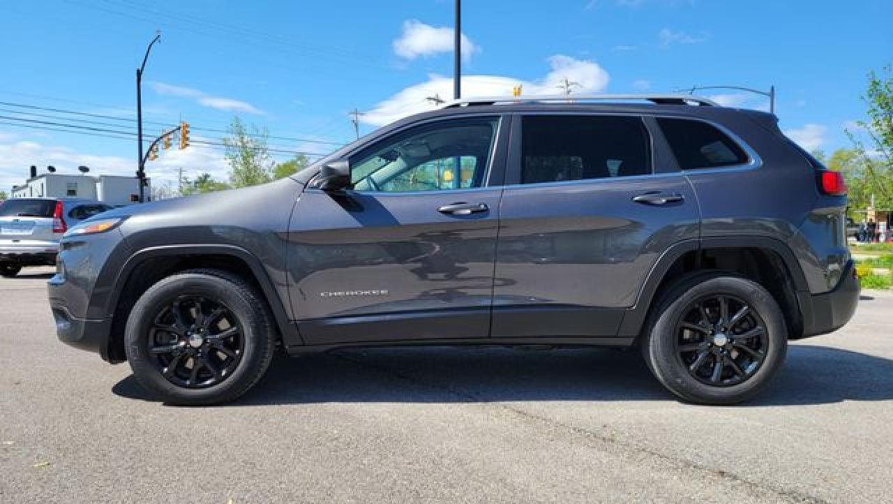 2015 Jeep Cherokee Latitude - Фото 3