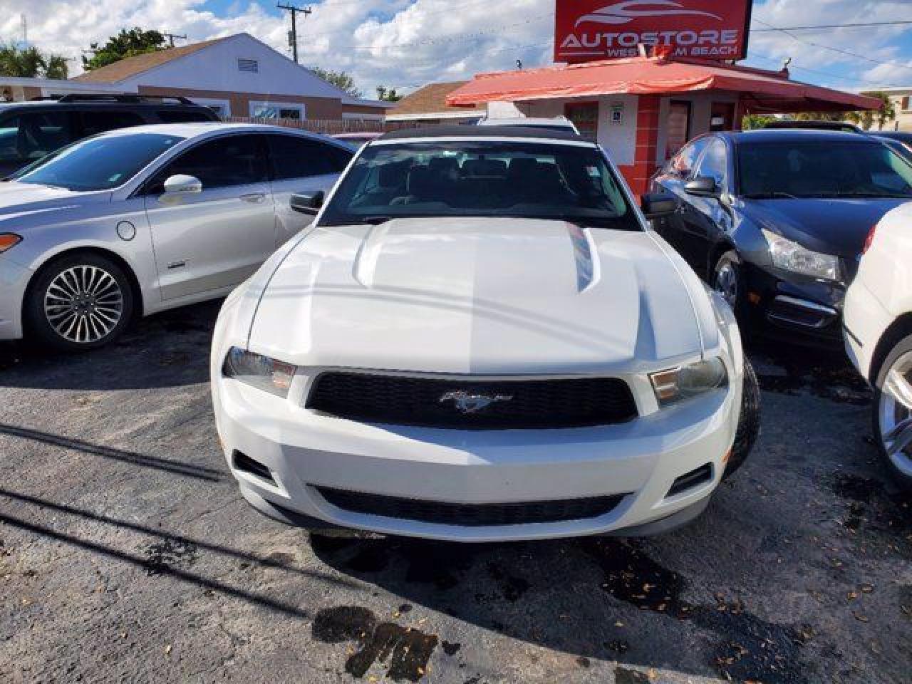 2012 Ford Mustang - Фото 3