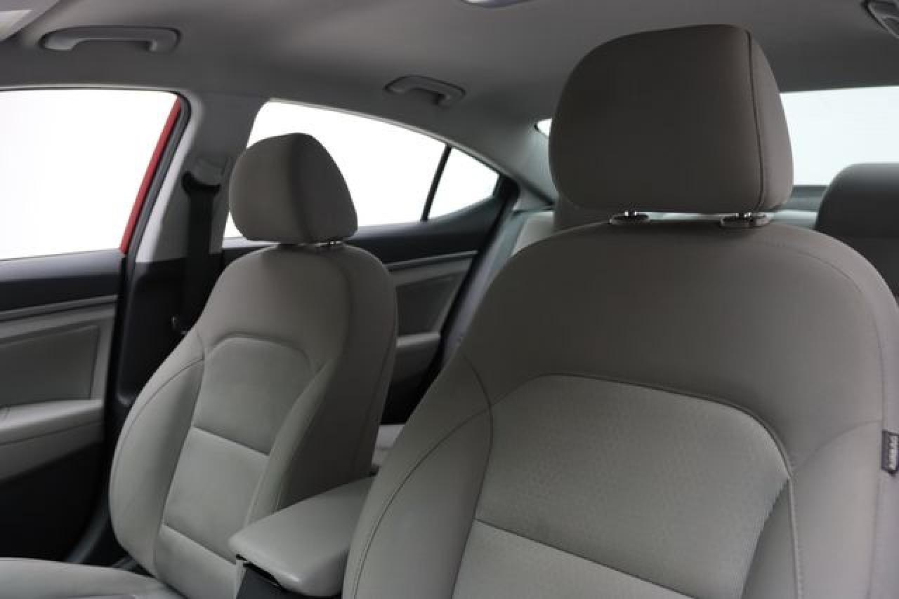2018 Hyundai Elantra Sel - Фото 3