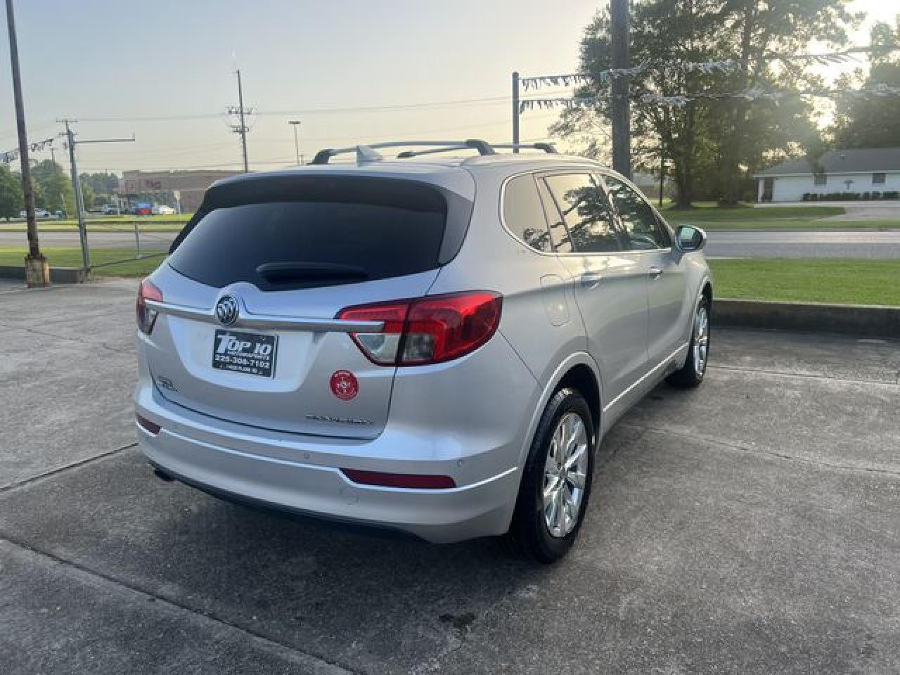 2017 Buick Envision Essence - Image 3