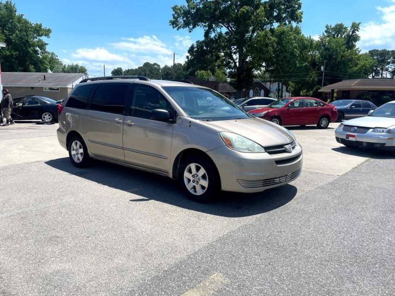 2004 Toyota Sienna Ce - Image 4