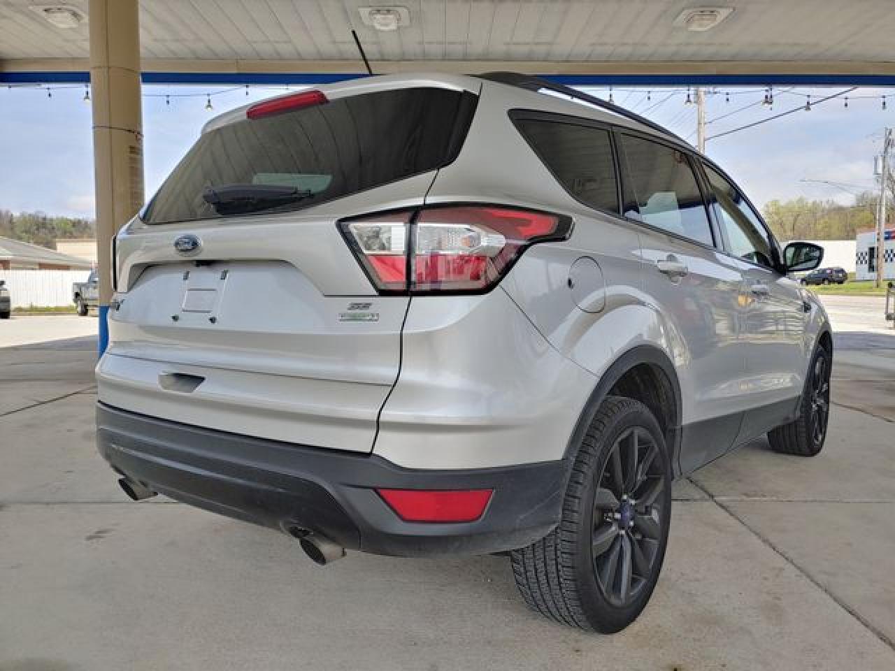 2018 Ford Escape Se - Фото 5