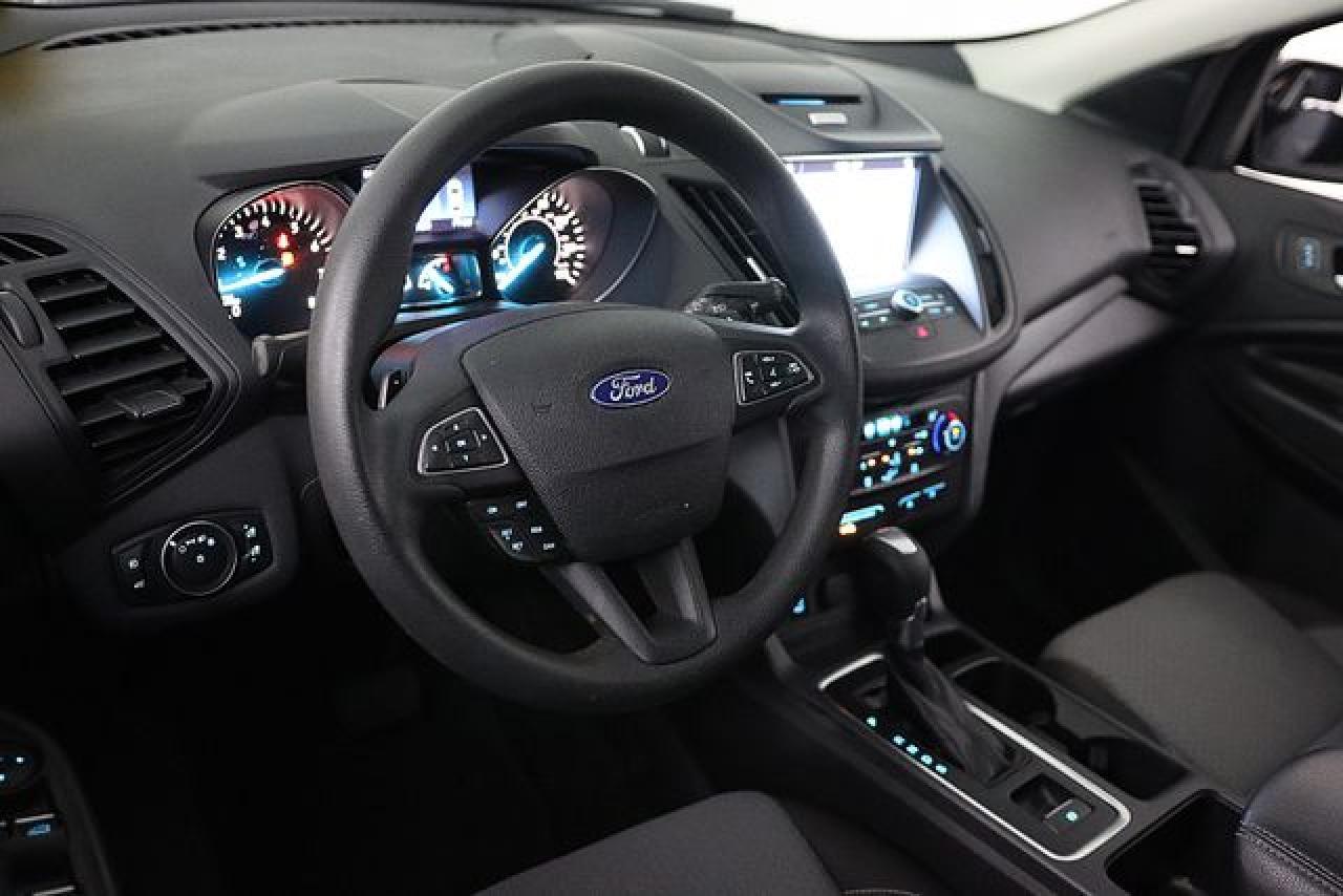 2017 Ford Escape Se - Фото 2