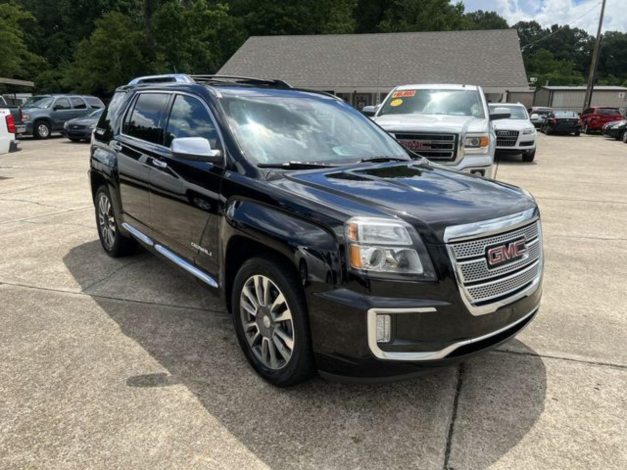 2016 GMC Terrain Denali - Image 4