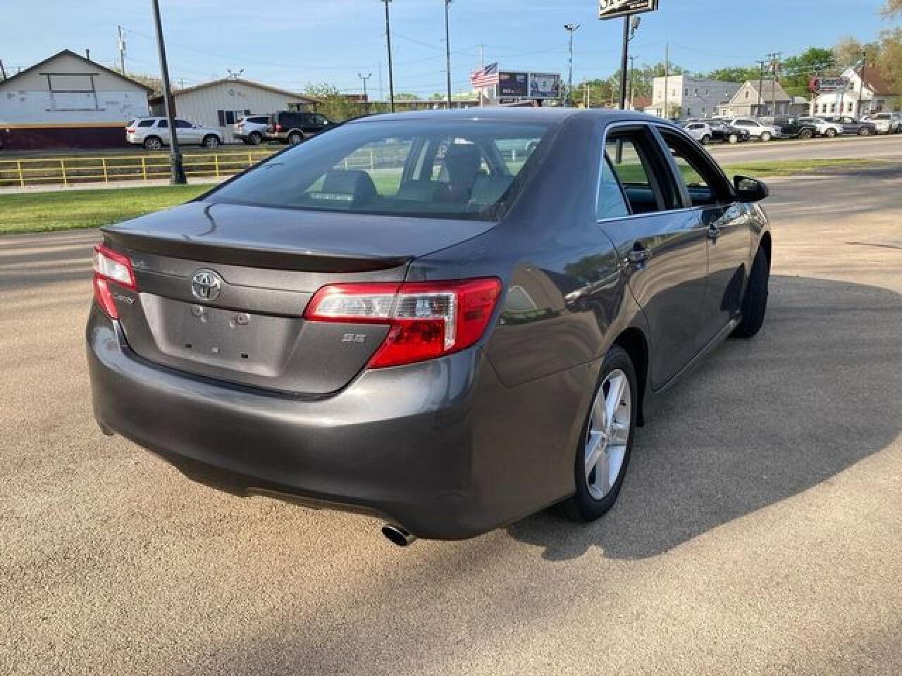 2012 Toyota Camry Base - Фото 5