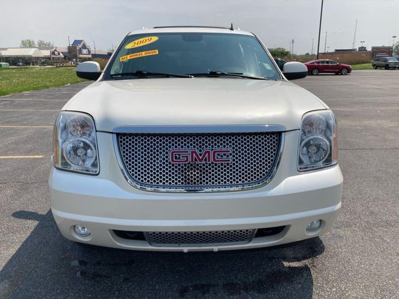 2009 GMC Yukon Xl Denali - Фото 3