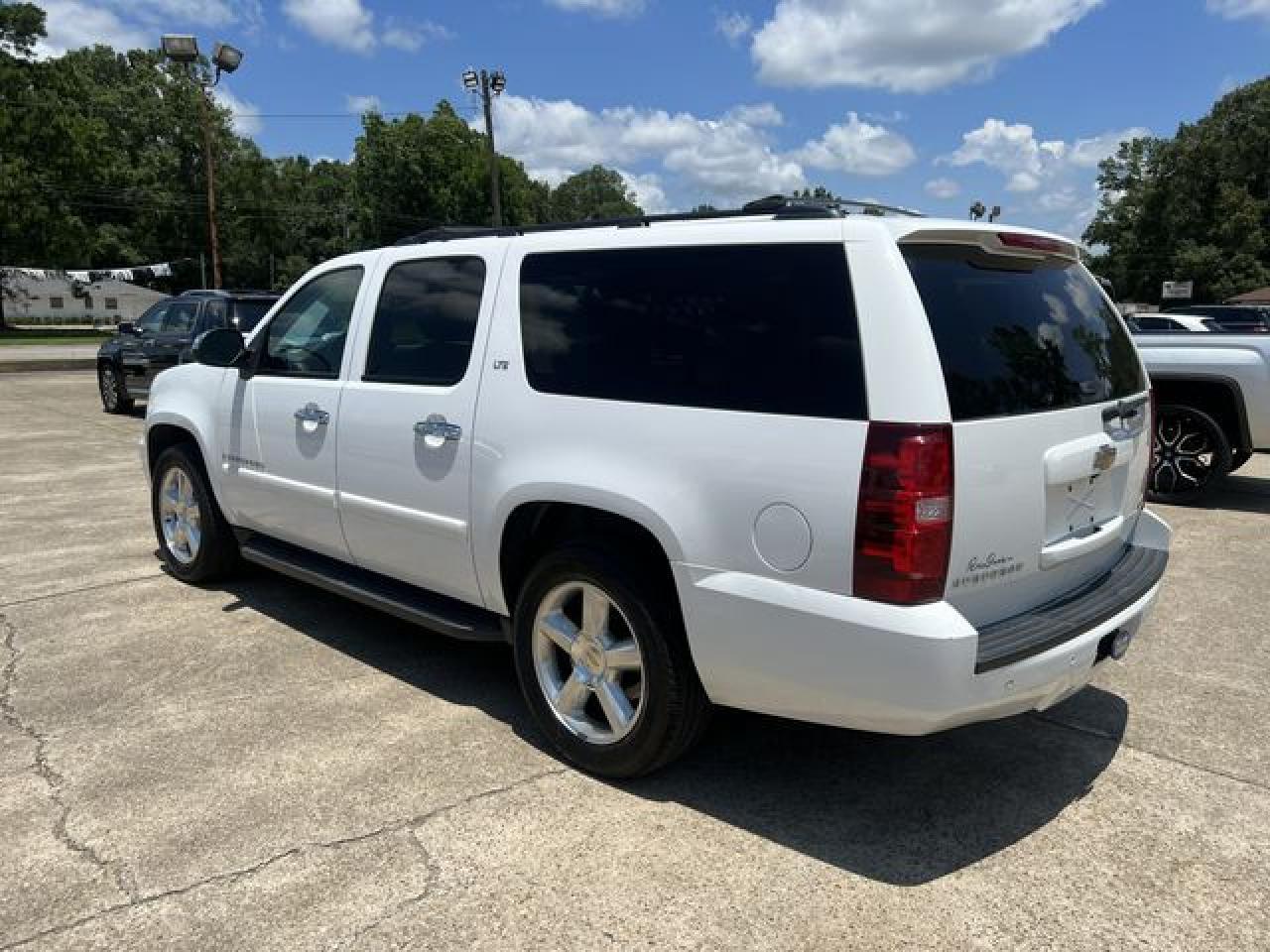 2008 Chevrolet Suburban C1500 Ls - Фото 2